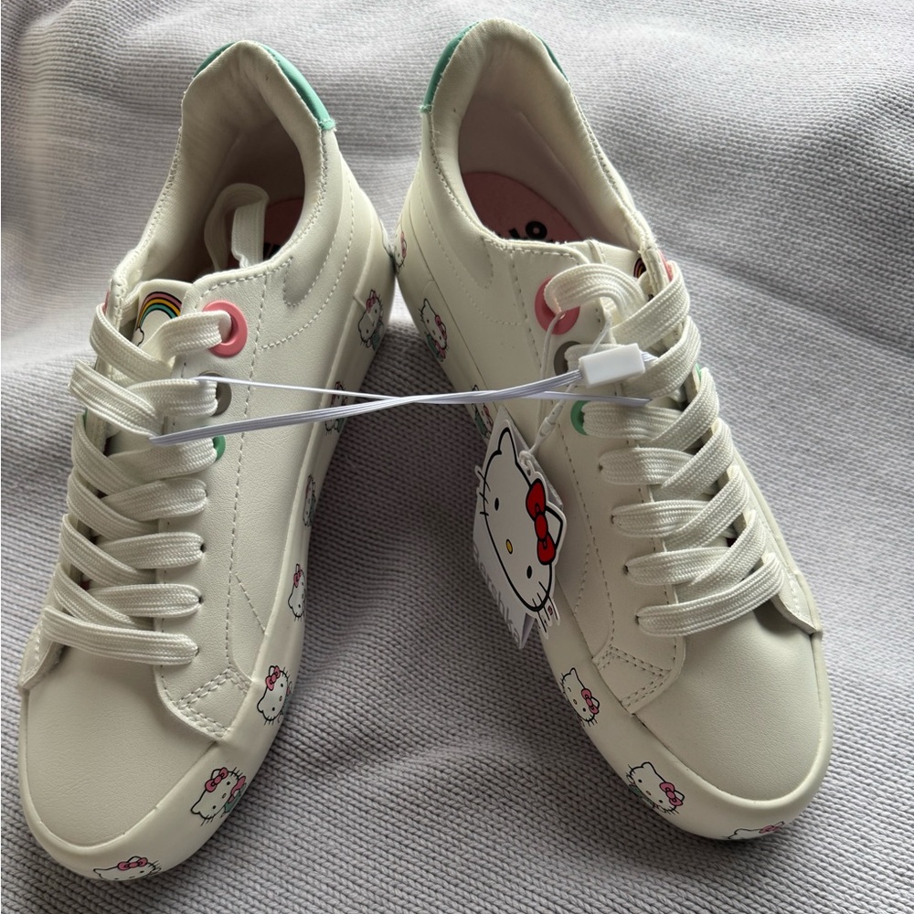 Hello Kitty Cream/white Sneakers